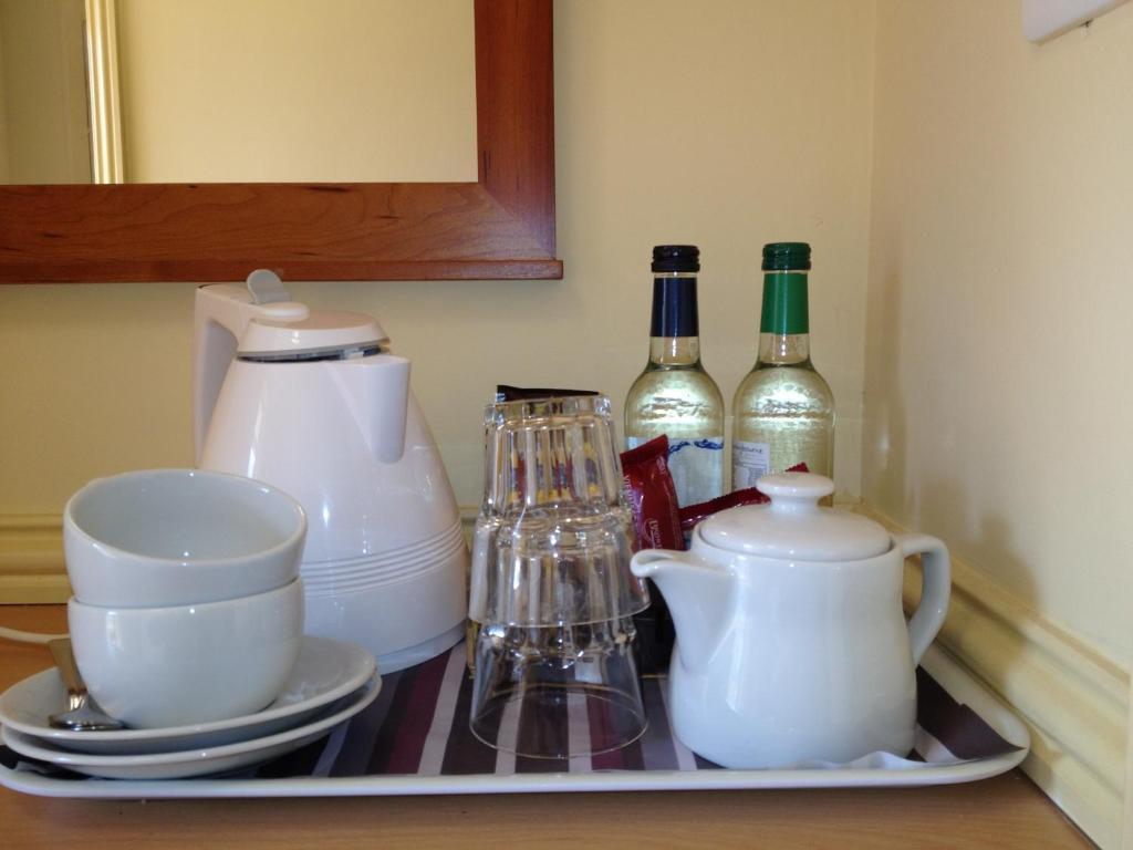 The Olde Windmill Inn Great Cressingham Room photo
